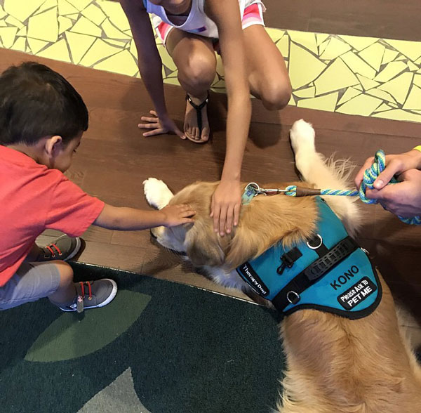 How a Therapy Dog Spreads Holiday Cheer